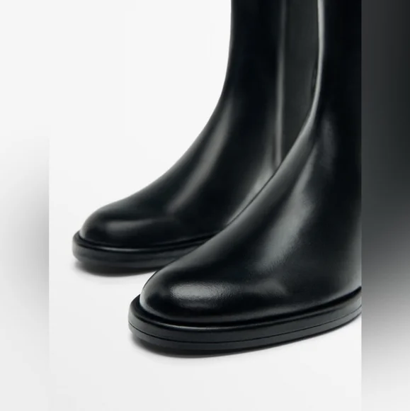 NEW Massimo Dutti Black Leather Ankle Boot Bootie - Picture 4 of 8
